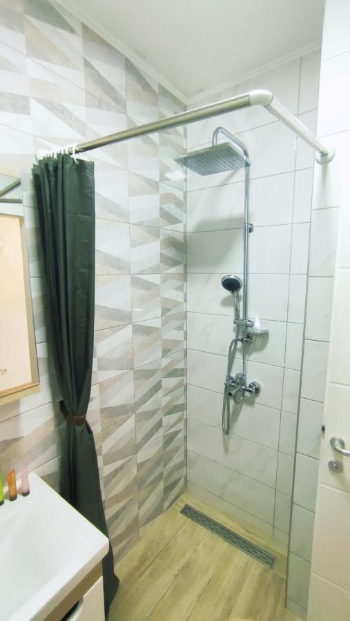 Apartman Lena Lejlighed Tuzla Eksteriør billede